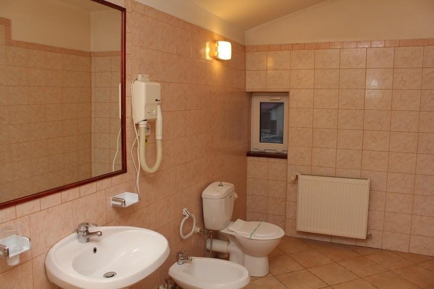 Hotel T23 Iasi Buitenkant foto